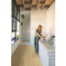 Quick Step panel winylowy ze zintegrowanym podkładem Alpha Bloom dąb szczotkowany beżowy AVMPU40319