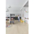 Quick Step panel laminowany Impressive Ultra dąb beżowy ze śladami cięcia piłą IMU1857