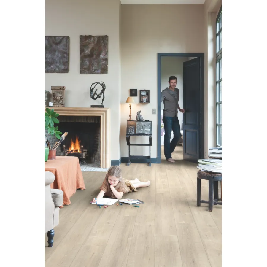 Quick Step panel laminowany Impressive dąb beżowy ze śladami cięcia piłą IM1857